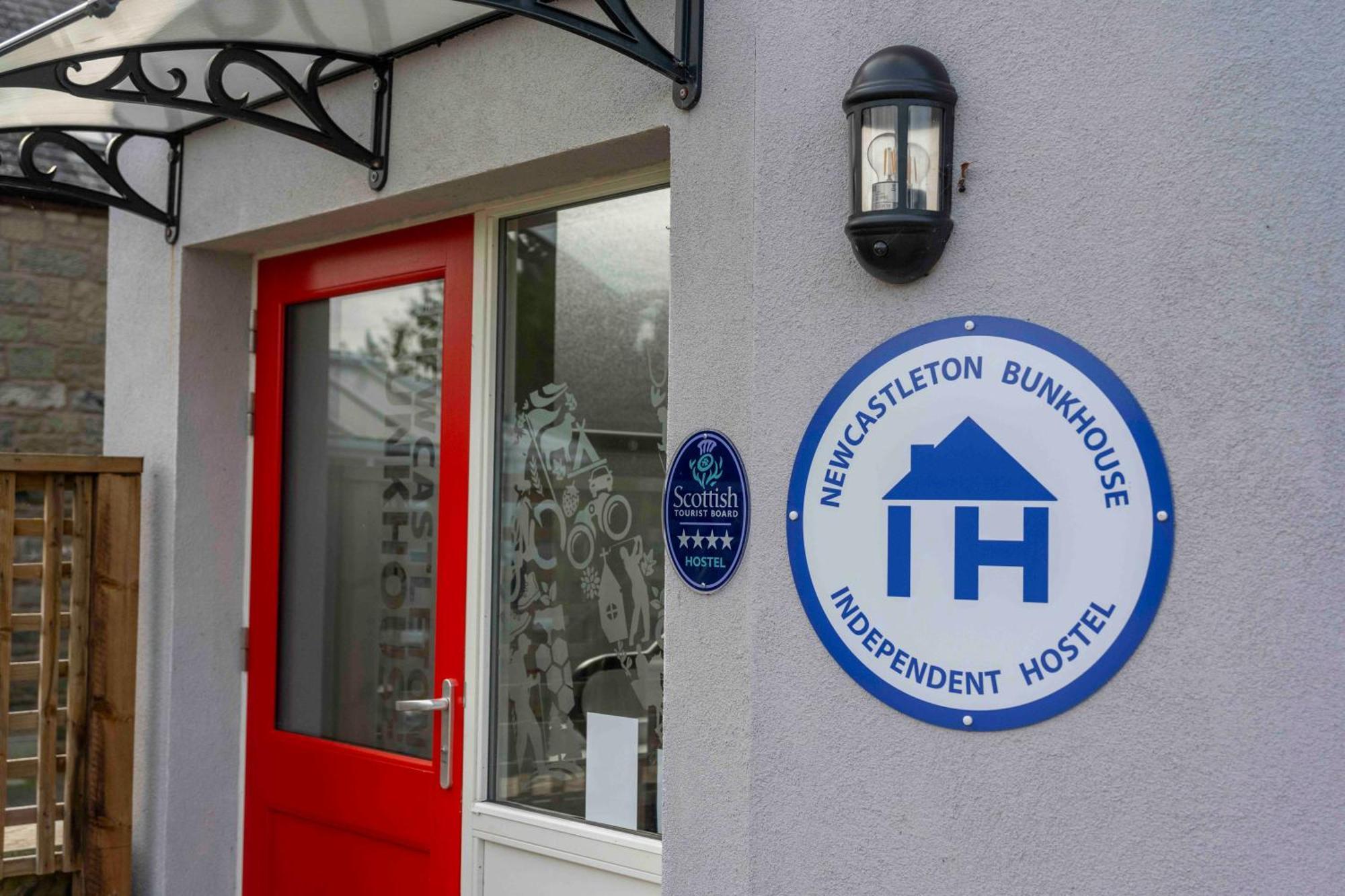 Newcastleton Bunkhouse Hostel ภายนอก รูปภาพ